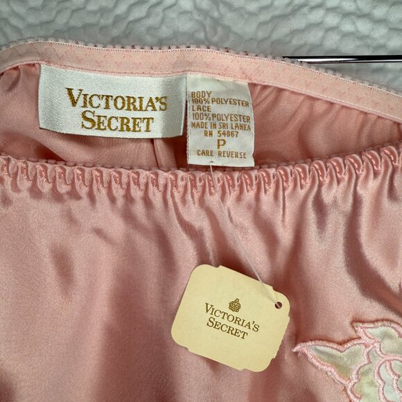 NWT Vintage Victoria’s Secret Gold Label High Cut Satin Lace Sissy Tap Panty - Picture 4 of 6